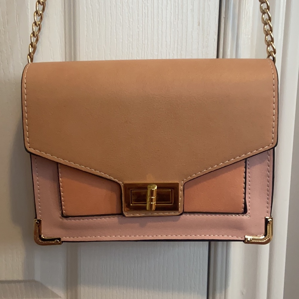 Dynamite Shoulder Bag